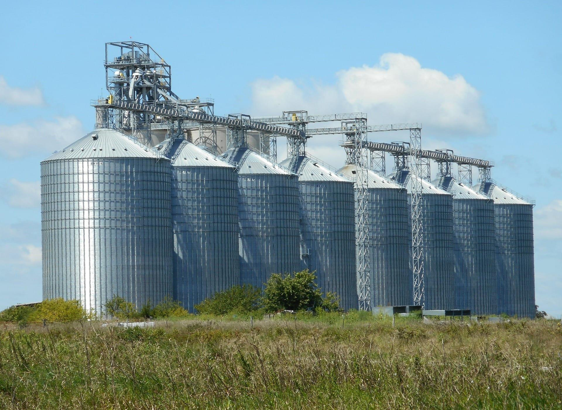 kvplus/articles/ecf57145cb4ad38df4b88559e2cd5133_silos-1598168_1920.jpg